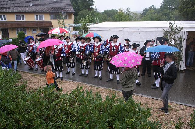 Und die Musik spielt dazu..